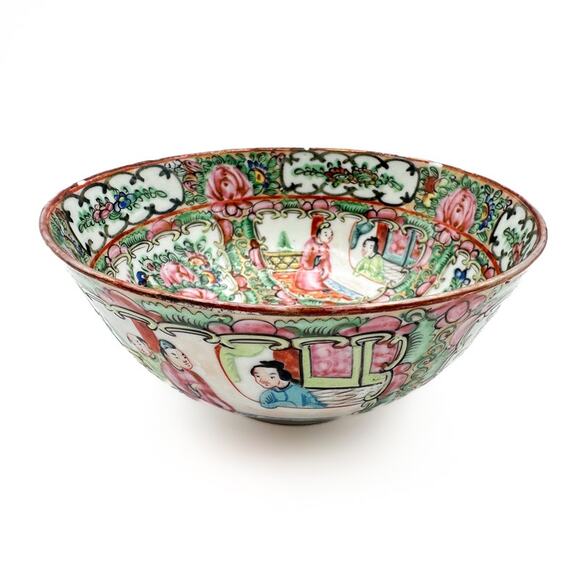 Antique Chinese Rose Medallion Bowl with Pinks and Greens Ancestors Floral - Picture 12 of 13